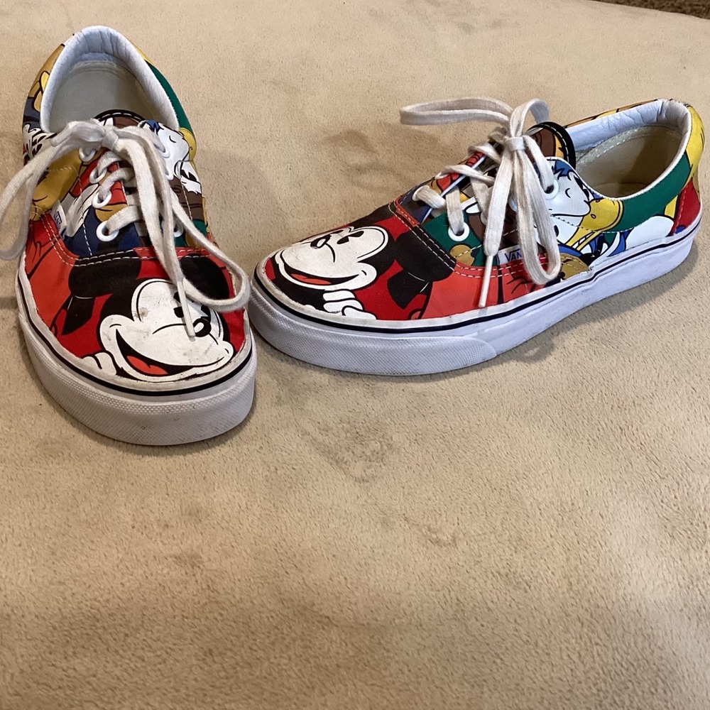 Vans Disney Collab Mickey & Friends Donald Goofy Pluto Women's Size 7.5/Men's 6